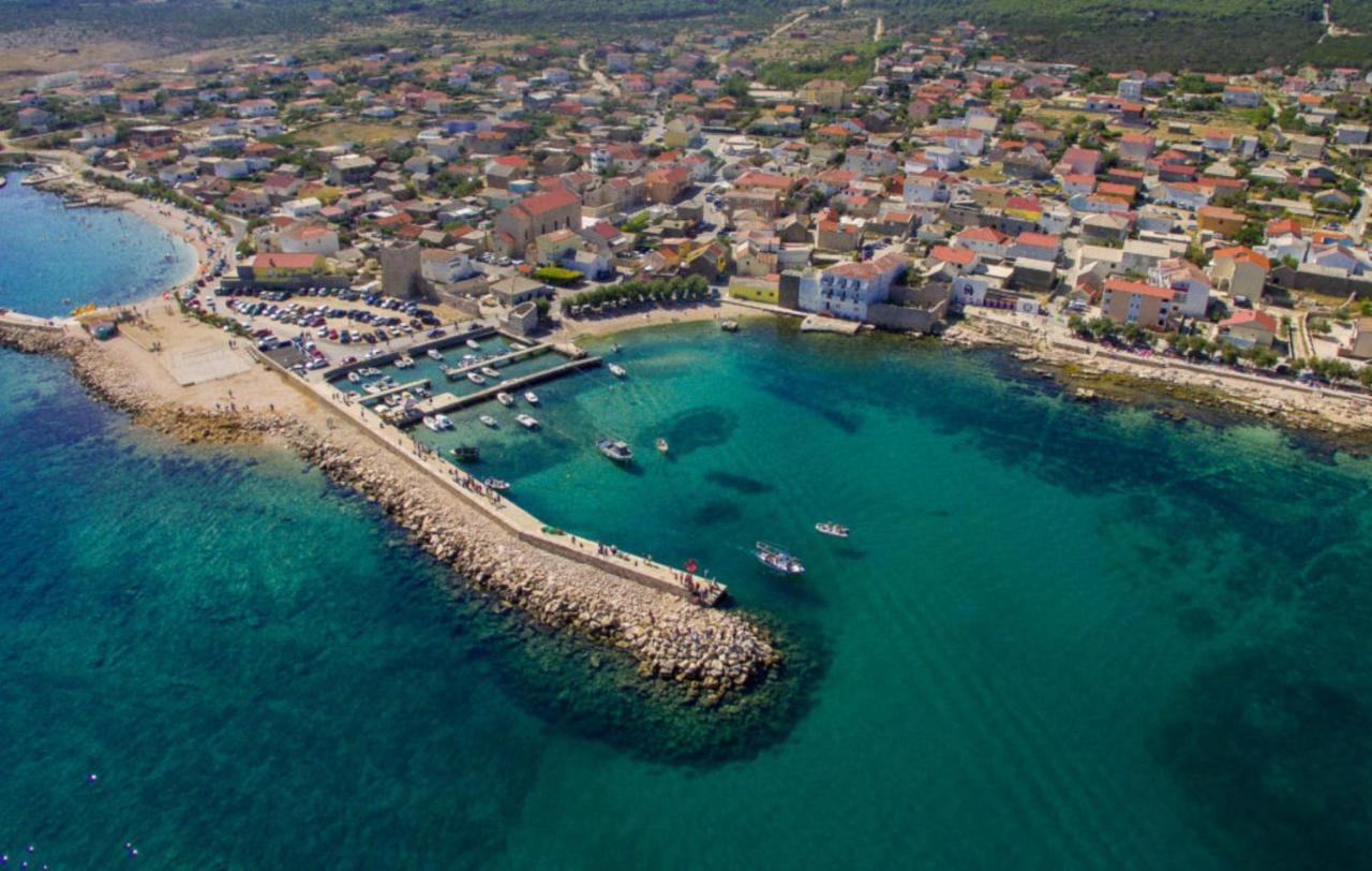 Apartments Tara Ražanac Εξωτερικό φωτογραφία