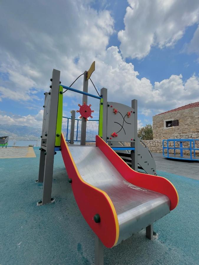Apartments Tara Ražanac Εξωτερικό φωτογραφία
